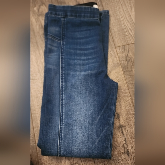 KanCan Women's Blue Jean Jegging Excellent condition Medium - Picture 4 of 7